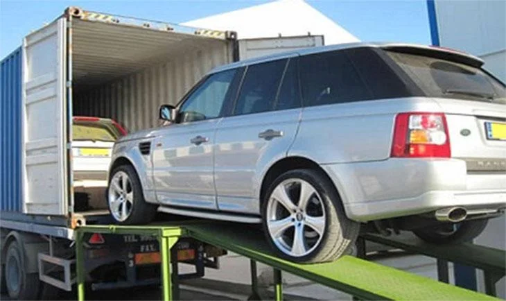 Car and Bike Transport Service in Surat